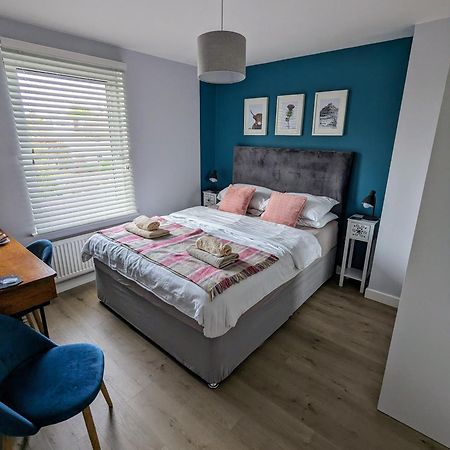 אדינבורו Cosy Guest Room In A Family Home With Free Parking מראה חיצוני תמונה