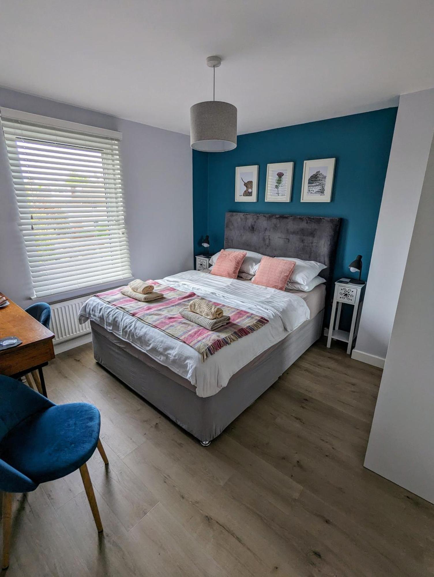 אדינבורו Cosy Guest Room In A Family Home With Free Parking מראה חיצוני תמונה